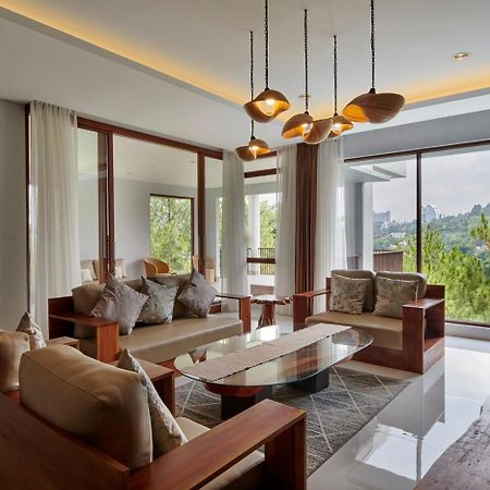 Anindya Hill View Villa 7 Bedrooms With A Private Swimming Pool Бандунг Экстерьер фото