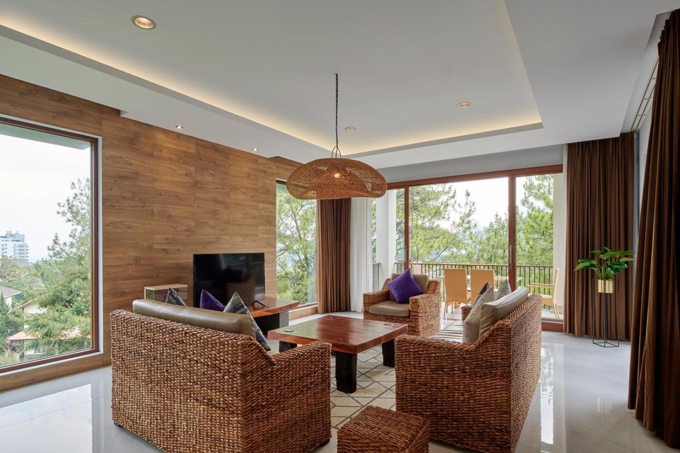 Anindya Hill View Villa 7 Bedrooms With A Private Swimming Pool Бандунг Экстерьер фото